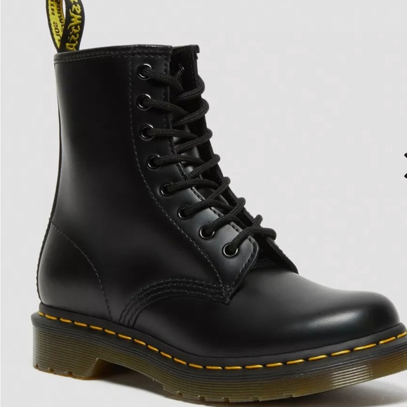 Dr. Martens 1460 WOMEN'S SMOOTH LEATHER LACE UP BOOTS SIZE 10 - Picture 2 of 11